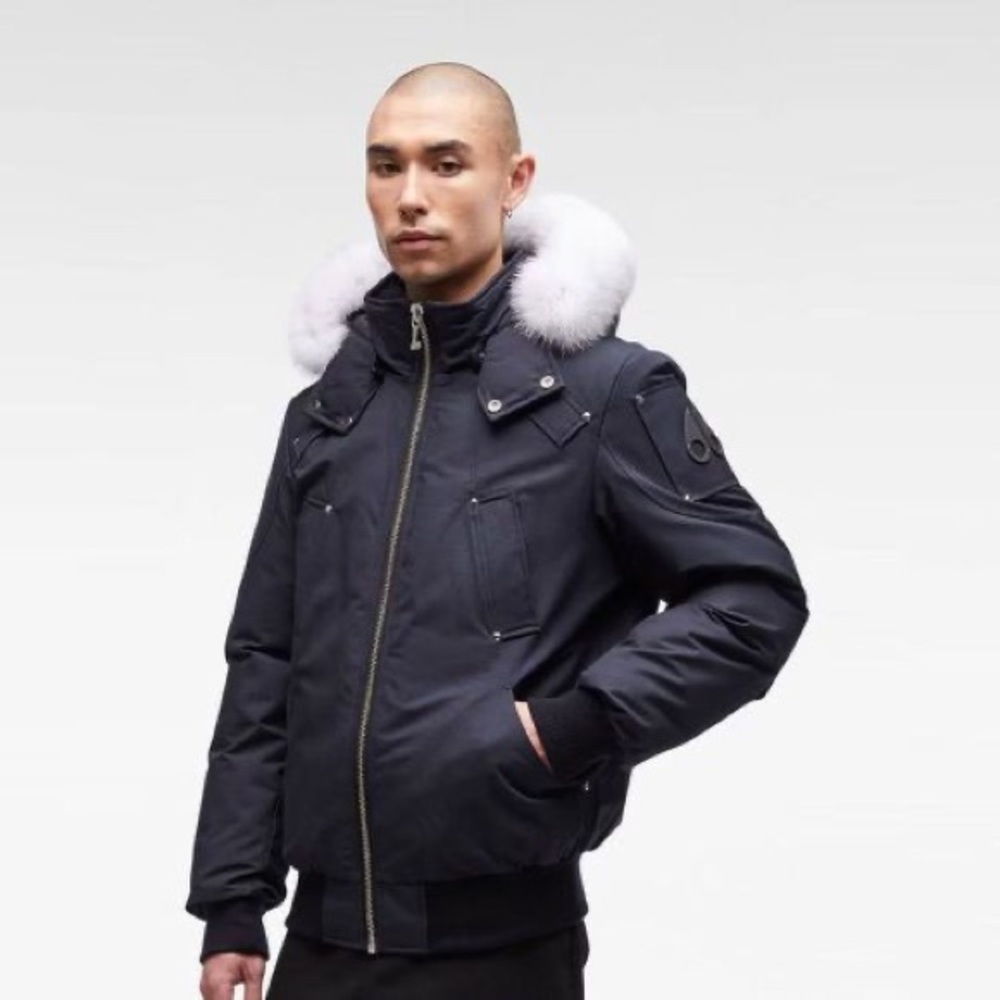 Moose knuckles men’s coat size medium.